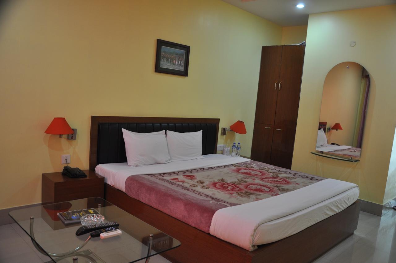 Hotel Dooars Mountain Alipur Duar Ngoại thất bức ảnh