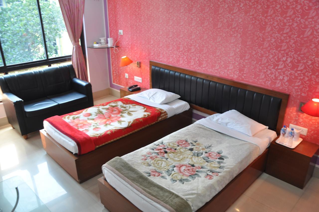 Hotel Dooars Mountain Alipur Duar Ngoại thất bức ảnh