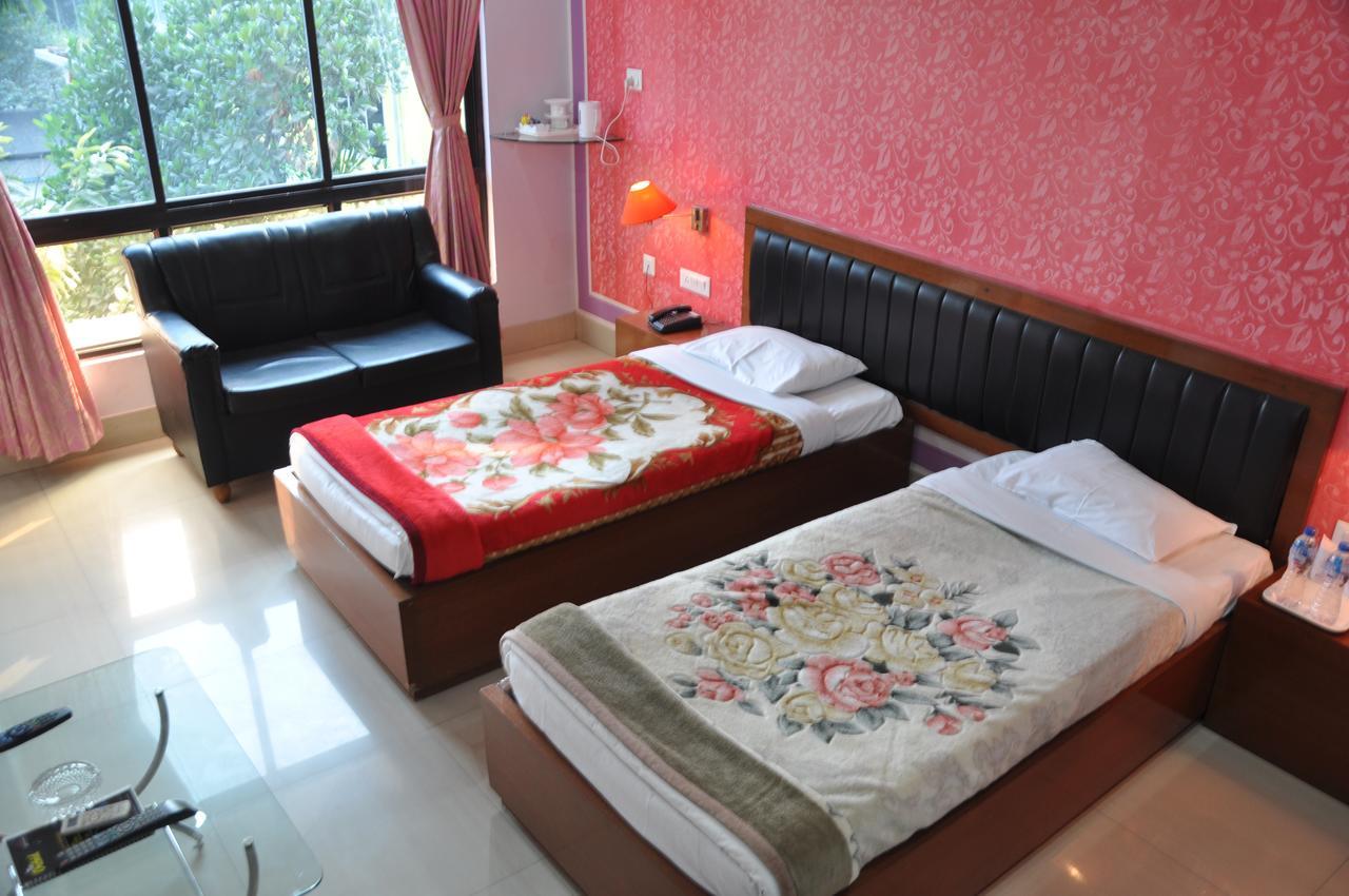 Hotel Dooars Mountain Alipur Duar Ngoại thất bức ảnh