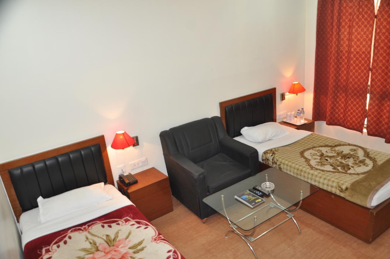 Hotel Dooars Mountain Alipur Duar Ngoại thất bức ảnh