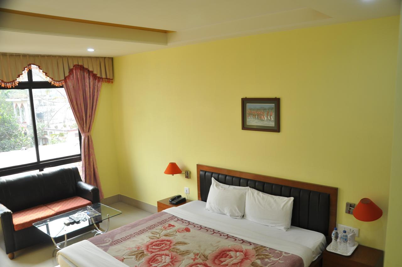Hotel Dooars Mountain Alipur Duar Ngoại thất bức ảnh