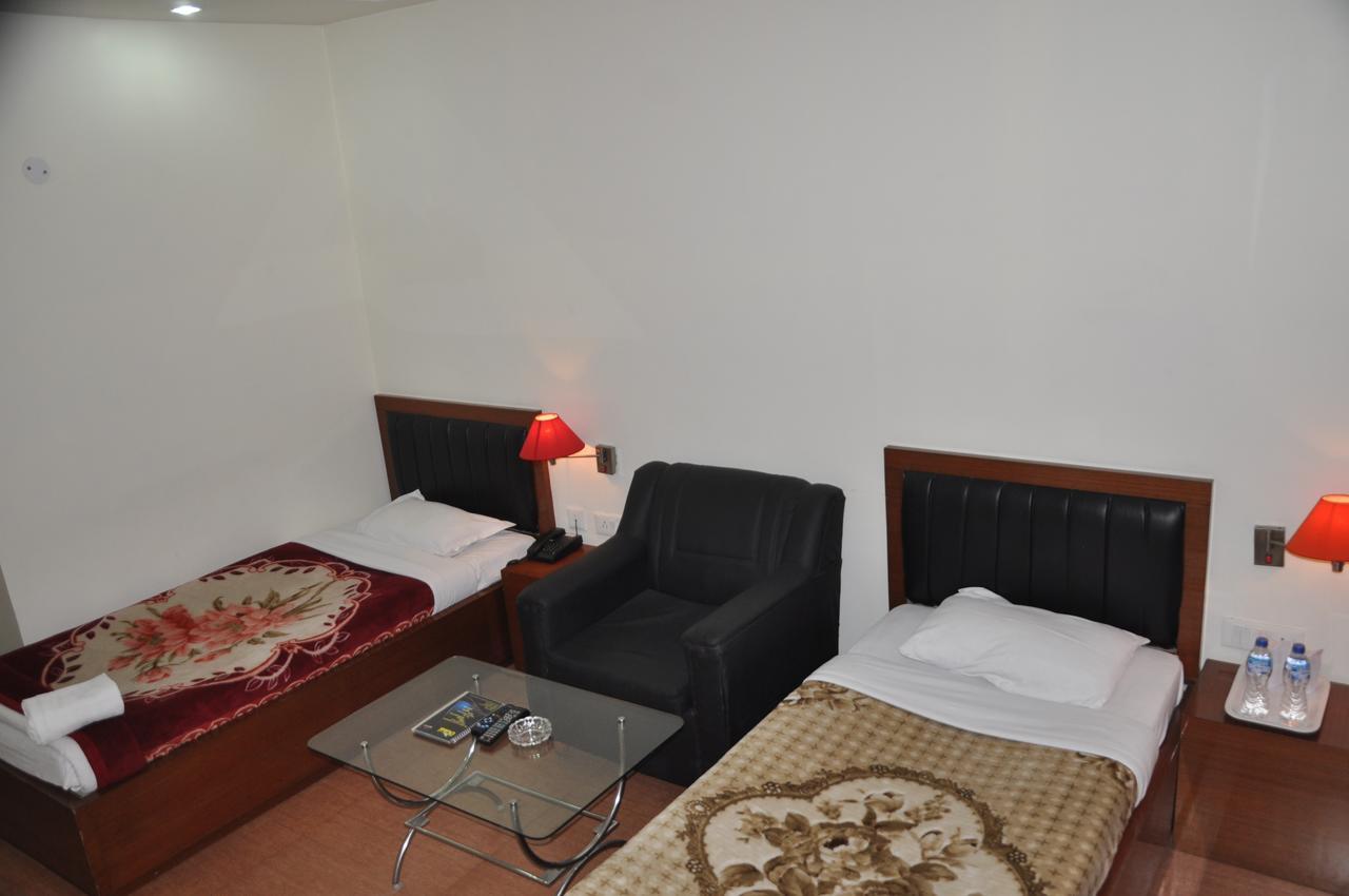 Hotel Dooars Mountain Alipur Duar Ngoại thất bức ảnh